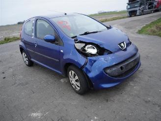 Peugeot 107 1.0 12v picture 4