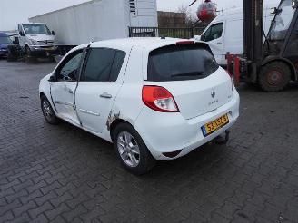 Renault Clio 1.5 dCi picture 2