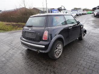 Vrakbiler auto Mini One 1.6 16v 2001/9