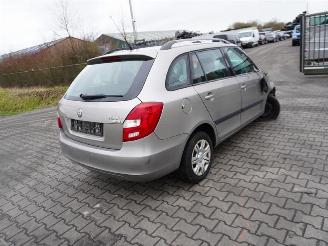 Dezmembrări autoturisme Skoda Fabia Combi 1.4 16v 2008/8