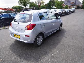 skadebil auto Mitsubishi Space-star 1.0 12v 2017/7