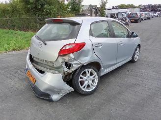 Salvage car Mazda 2 1.5 16v 2008/5