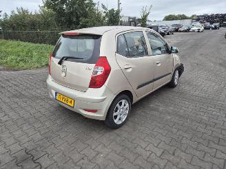 rozbiórka samochody osobowe Hyundai I-10 1.1i 12V (G4HG5) 2011/3