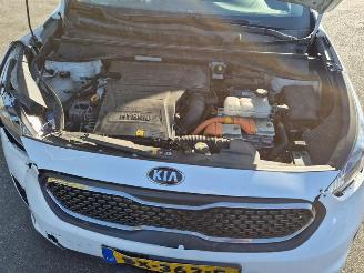 Kia Niro 1.6 GDI Hybrid (G4LE) picture 7