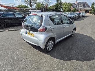 škoda osobní automobily Toyota Aygo 1.0 12V 2009/2