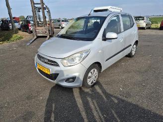 skadebil auto Hyundai I-10 1.1i 12V 2012/6