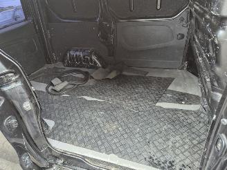 Opel Vivaro 1.6 CDTI picture 14