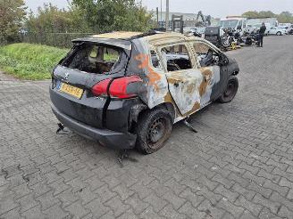 Dezmembrări autoturisme Peugeot 2008 1.2 12V 2014/11