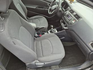 Kia Rio 1.2 16V picture 8