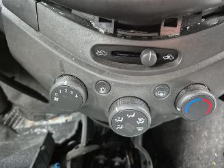 Chevrolet Spark 1.0 16V picture 6