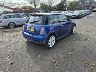 skadebil auto Mini Cooper S 1.6 16V 2004/10