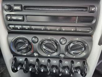 Mini Cooper 1.6 16v picture 6