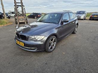 BMW 1-serie 116i picture 3