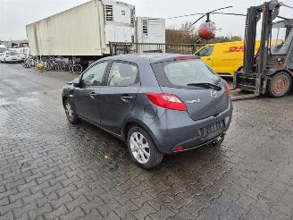 Mazda 2 1.5 picture 2