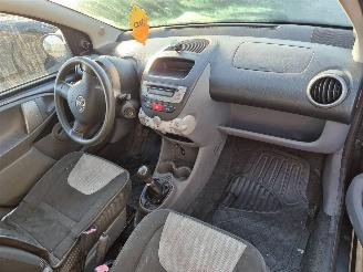 Toyota Aygo 1.0 12v picture 8