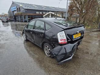 Toyota Prius 1.5 Hybrid picture 2