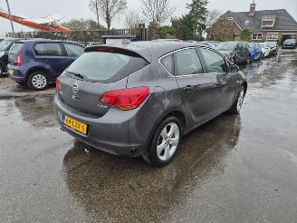 Vaurioauto  passenger cars Opel Astra 1.4 Turbo 2010/7