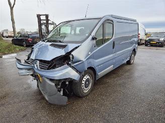 Renault  Trafic 2.0 dCi picture 3
