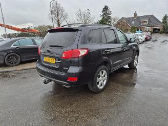 Hyundai Santa Fe 2.7 V6 4x2 picture 1