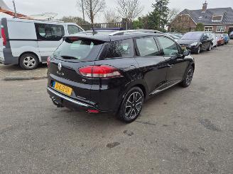 skadebil auto Renault Clio GrandTour 0.9 TCe 2013/5