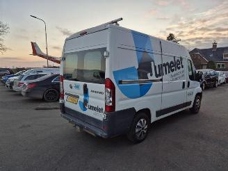 krockskadad bil bedrijf Fiat Ducato 2.3 D 2012/1