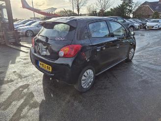 krockskadad bil auto Mitsubishi Space-star 1.0 12v 2014/9