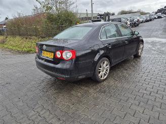 Vrakbiler auto Volkswagen Jetta 1.6 FSi 2007/7