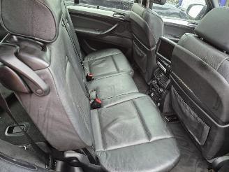 BMW X5 4.8i picture 11