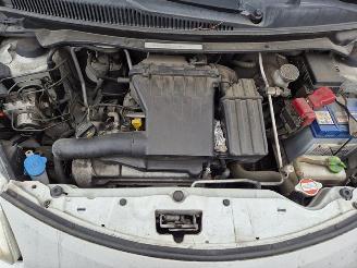 Suzuki Alto 1.0 picture 9