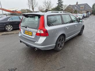 Volvo V-70 2.0 T picture 1