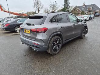 krockskadad bil auto Mercedes GLA 180 turbo 2021/7