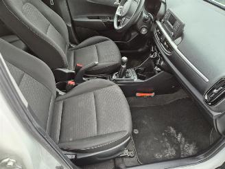 Kia Picanto 1.0 12v picture 10