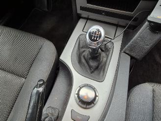 BMW 5-serie 525i Touring picture 9