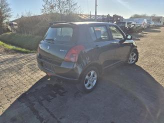 Suzuki Swift 1.3 picture 1