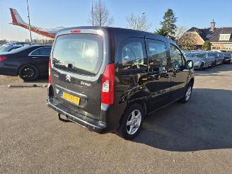 krockskadad bil auto Citroën Berlingo Multispace 1.6 Vti 2010/2