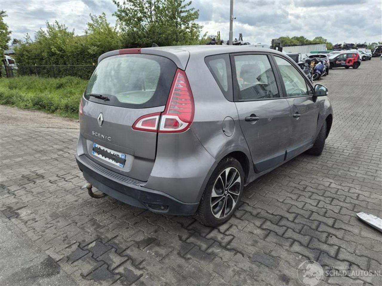 Renault Scenic 1.5 DCi