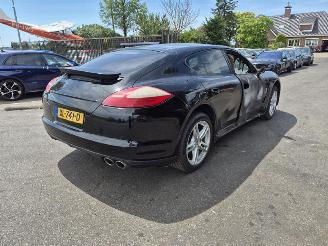 Damaged car Porsche Panamera 4S 2012/6