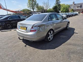 krockskadad bil auto Mercedes C-klasse C 350 2007/8