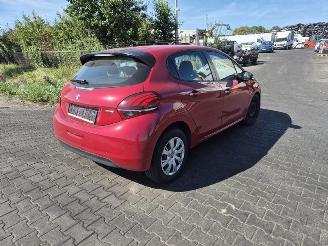 Salvage car Peugeot 208 1.2 Vti 2017/7