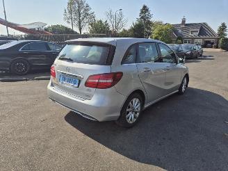 uszkodzony samochody osobowe Mercedes B-klasse B 180 CDi 2018/6