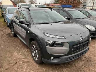 Salvage car Citroën C4 cactus C4 Cactus (0B/0P), Hatchback 5-drs, 2014 1.2 PureTech 82 12V 2016/10