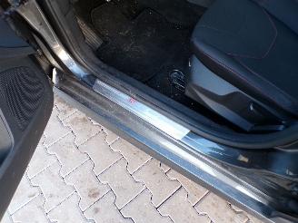 Ford Focus 1.5 eco Boost  ST LINE picture 9