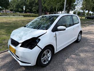 krockskadad bil auto Seat Mii 44 kW (60 PK)  999 cc. 2013/2