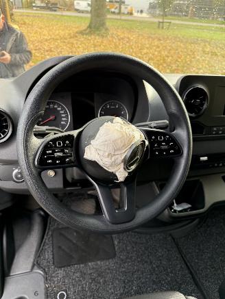 Mercedes Sprinter  picture 18