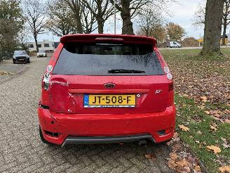 Ford Fiesta  picture 4