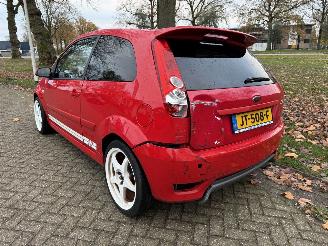 Ford Fiesta  picture 3