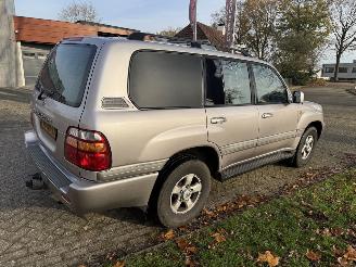 Toyota Landcruiser-100  picture 6