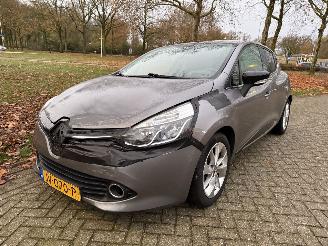 Unfallwagen Renault Clio  2016/1