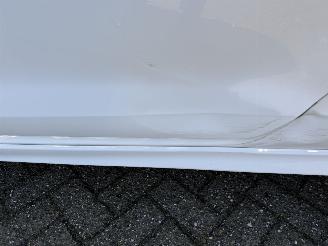 Volkswagen Golf  picture 18