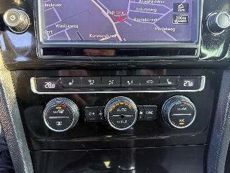 Volkswagen Golf  picture 31